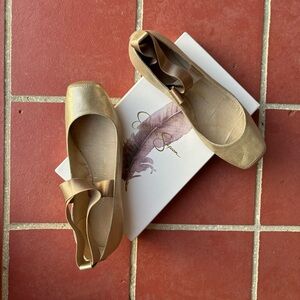 Jessica Simpson Ballet Style Gold Flats